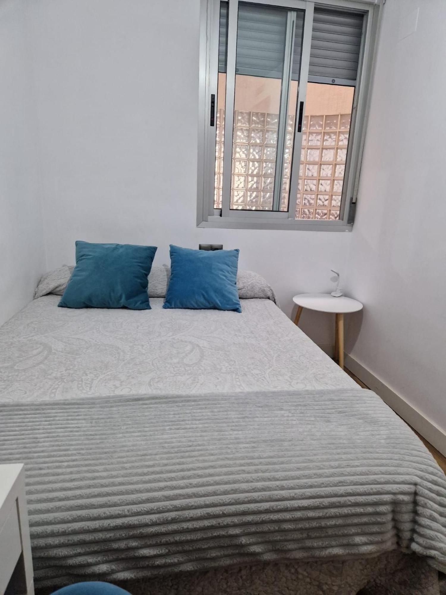 阿利坎特Quarto Com Banheiro Privado Em Apartamento Familiar公寓 外观 照片